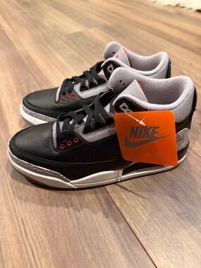 NEW Nike Black Grey Red Air Jordan 3 Black Cement Sneakers